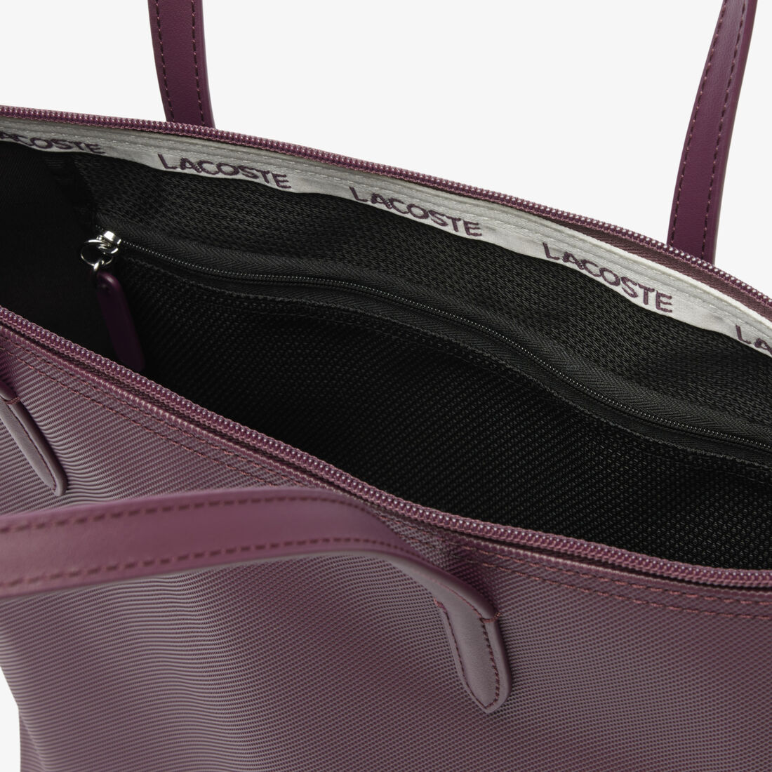 حقيبة يد صغيرة من مجموعة L.12.12 كونسبت حقيبة يد صغيرة من مجموعة L.12.12 كونسبت