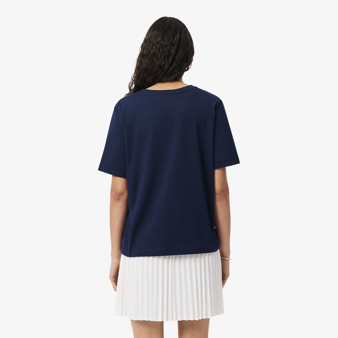 تي شيرت مريح من القطن الناعم برقبة على شكل حرف V تي شيرت مريح من القطن الناعم برقبة على شكل حرف V