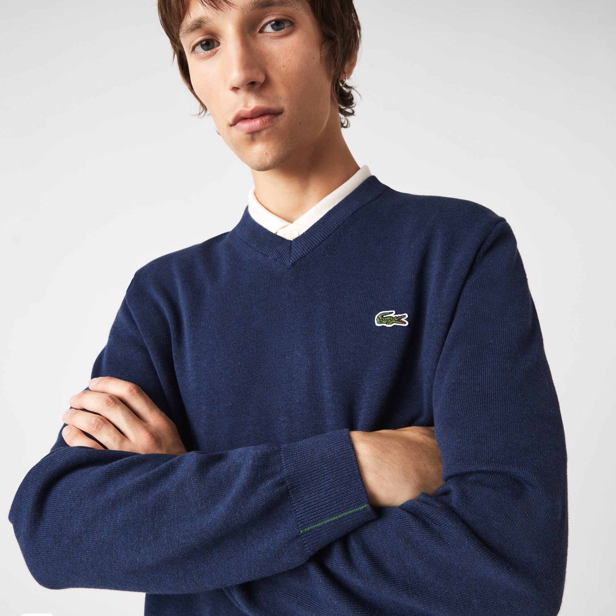 Buy Men s V neck Organic Cotton Sweater Lacoste QA