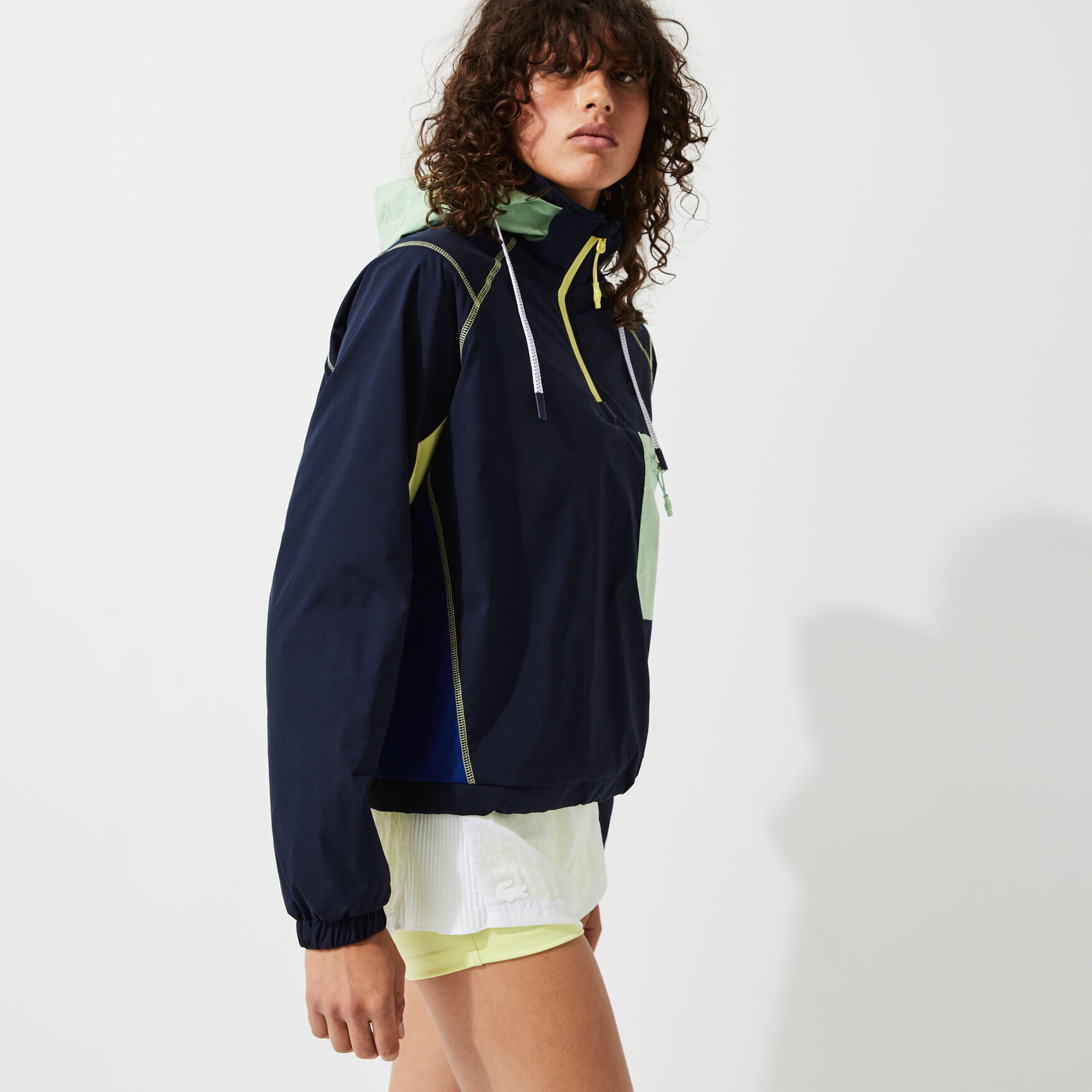 Women’s Colour-block Accents Pullover Windbreaker Women’s Colour-block Accents Pullover Windbreaker