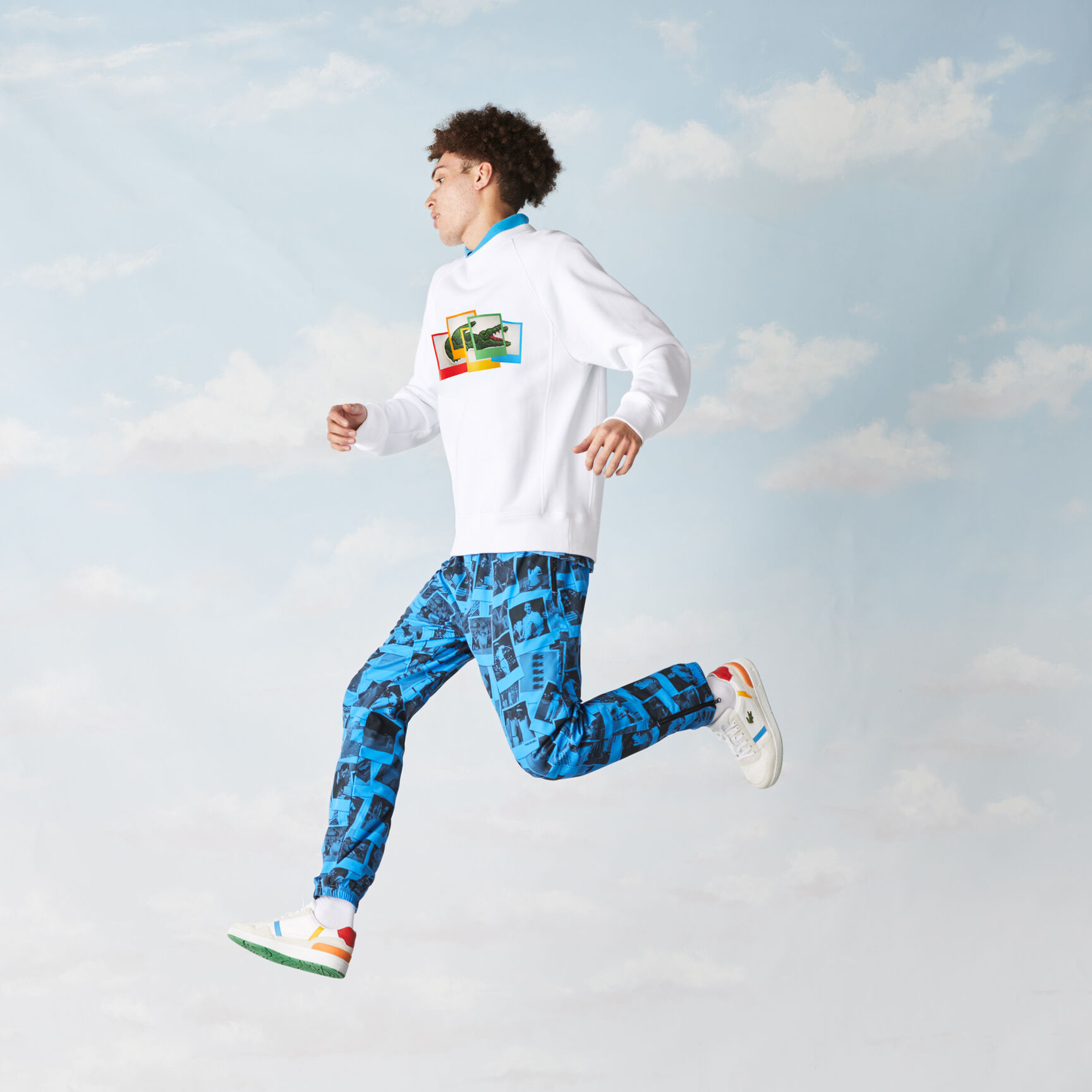 سويت شيرت للجنسين قصة فضفاضة من مجموعة Lacoste LIVE و Polaroid