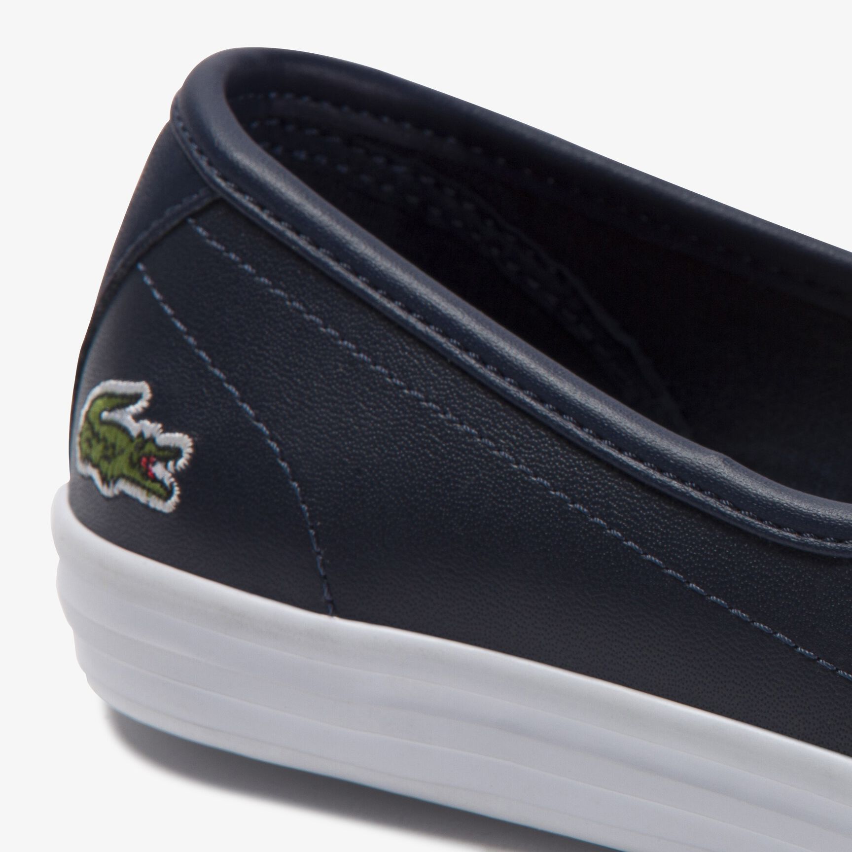 سنيكرز زيان جلد بنعل سميك للنساء