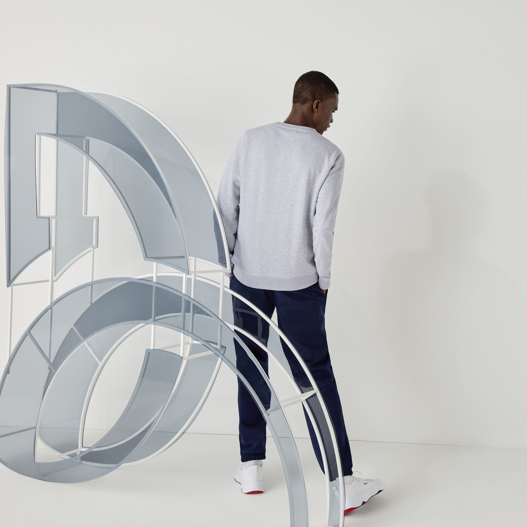 سويت شيرت صوف من مجموعة Lacoste SPORT بالتعاون مع تصميم Youssef SY للرجال لاكوست سويت شيرت صوف من مجموعة lacoste sport بالتعاون مع تصميم youssef sy للرجال