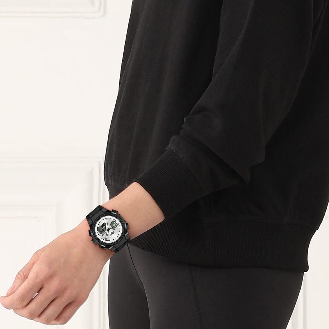 LC33 Watch LC33 Watch