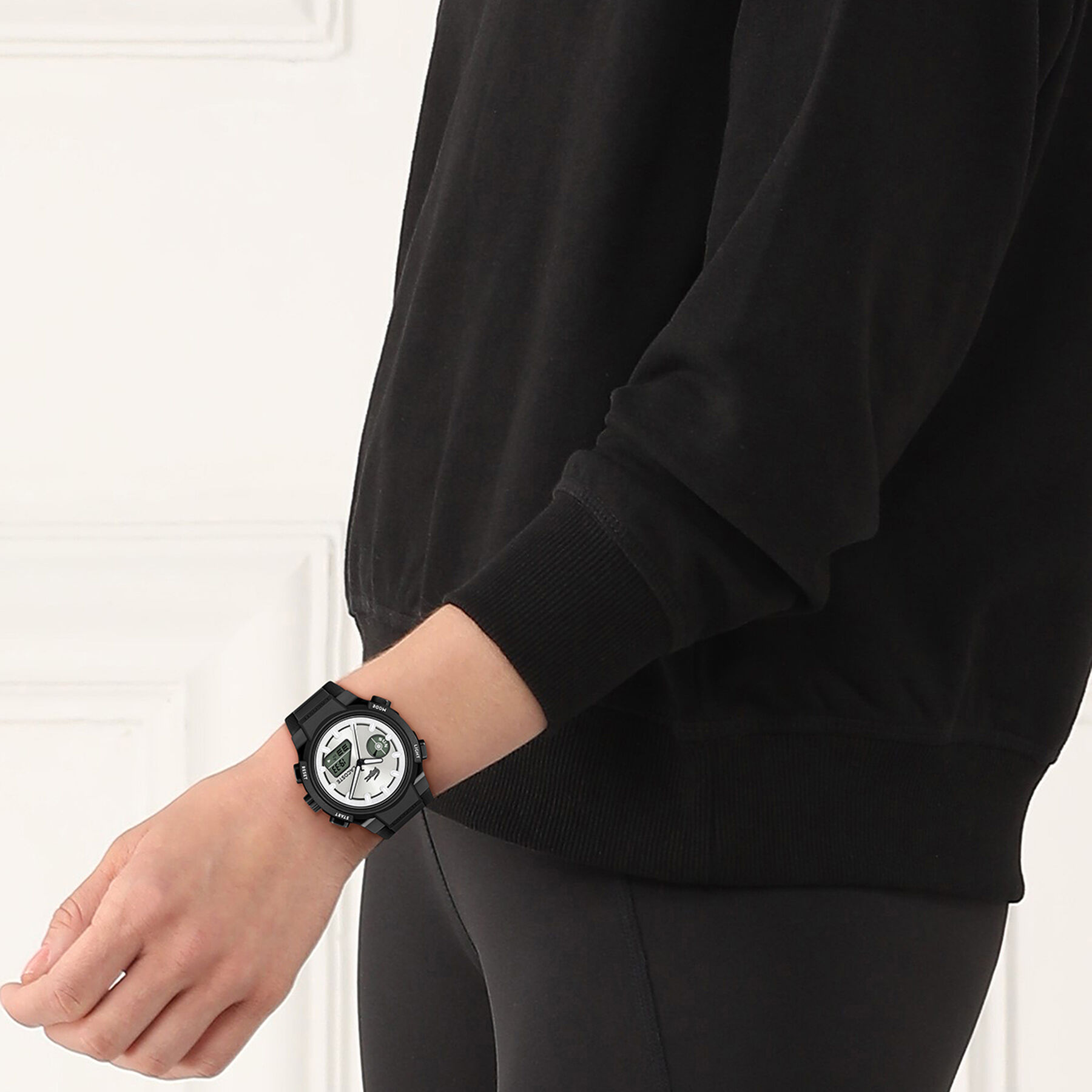 LC33 Watch LC33 Watch