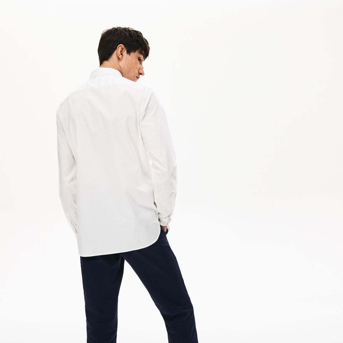 قميص للرجال من قطن البوبلين الناعم قميص للرجال من قطن البوبلين الناعم