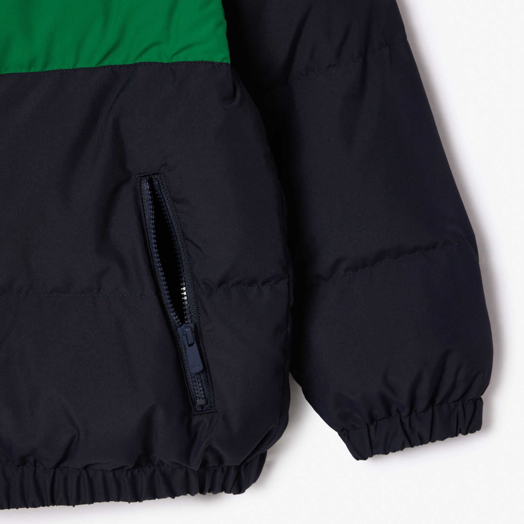 جاكيت تفتا بسحاب وجيب خارجي