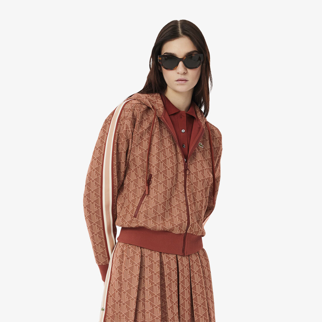 هودي جاكار مونوغرام