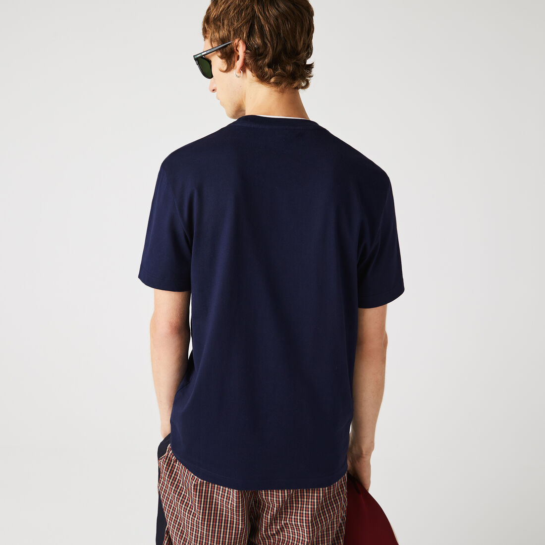 تيشيرت رجالي من القطن العضوي بياقة مستديرة ملونة تيشيرت رجالي من القطن العضوي بياقة مستديرة ملونة