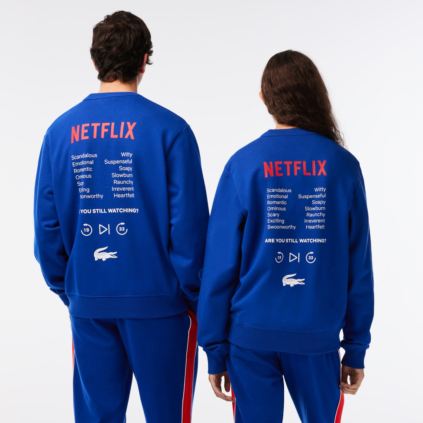 سويت شيرت بفتحة رقبة مستديرة وطبعة في الخلف للجنسين مجموعة Lacoste x Netflix لاكوست سويت شيرت بفتحة رقبة مستديرة وطبعة في الخلف للجنسين مجموعة lacoste x netflix
