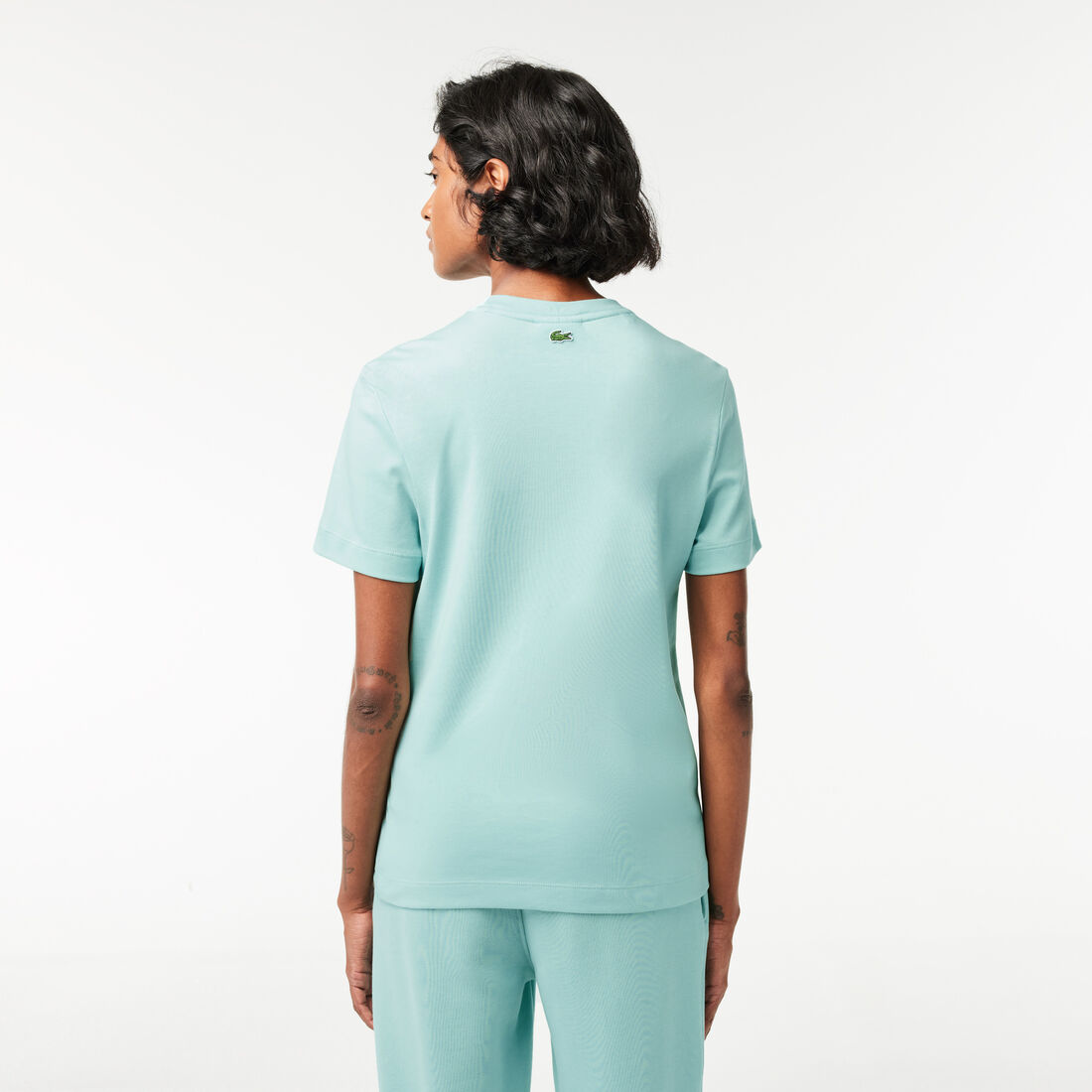 تي شيرت لاكوست جيرسيه قطن بطبعة شعار واسم الماركة تي شيرت لاكوست جيرسيه قطن بطبعة شعار واسم الماركة