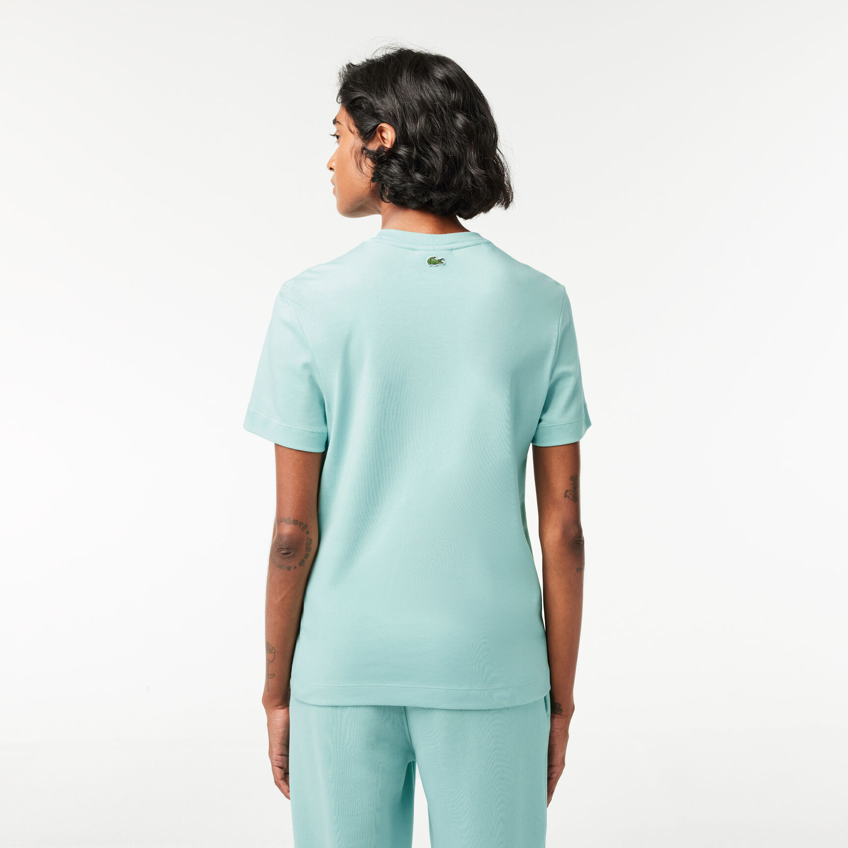 تي شيرت لاكوست جيرسيه قطن بطبعة شعار واسم الماركة تي شيرت لاكوست جيرسيه قطن بطبعة شعار واسم الماركة