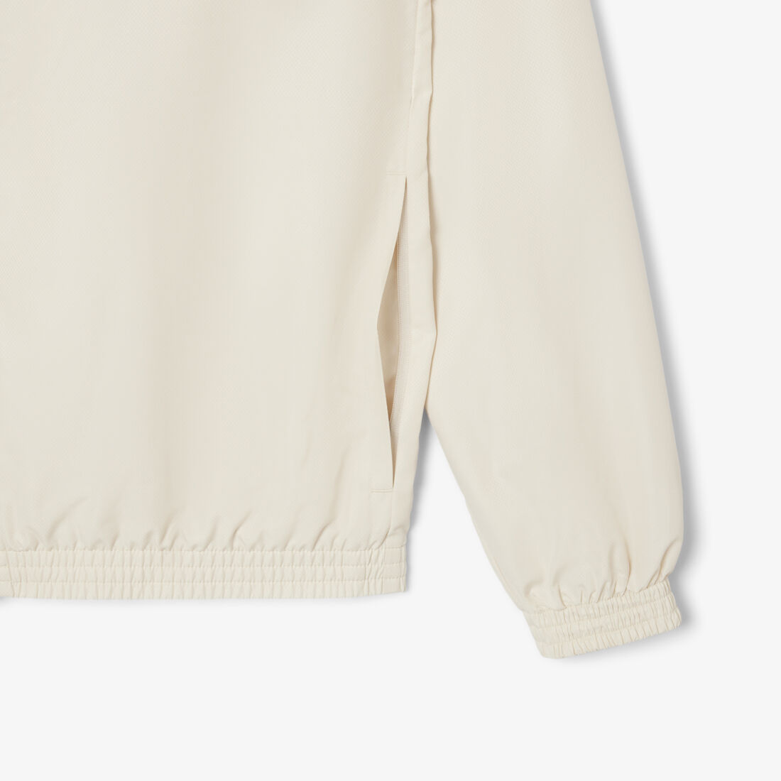 بدلة رياضية للتنس بخطوط الشعار بدلة رياضية للتنس بخطوط الشعار