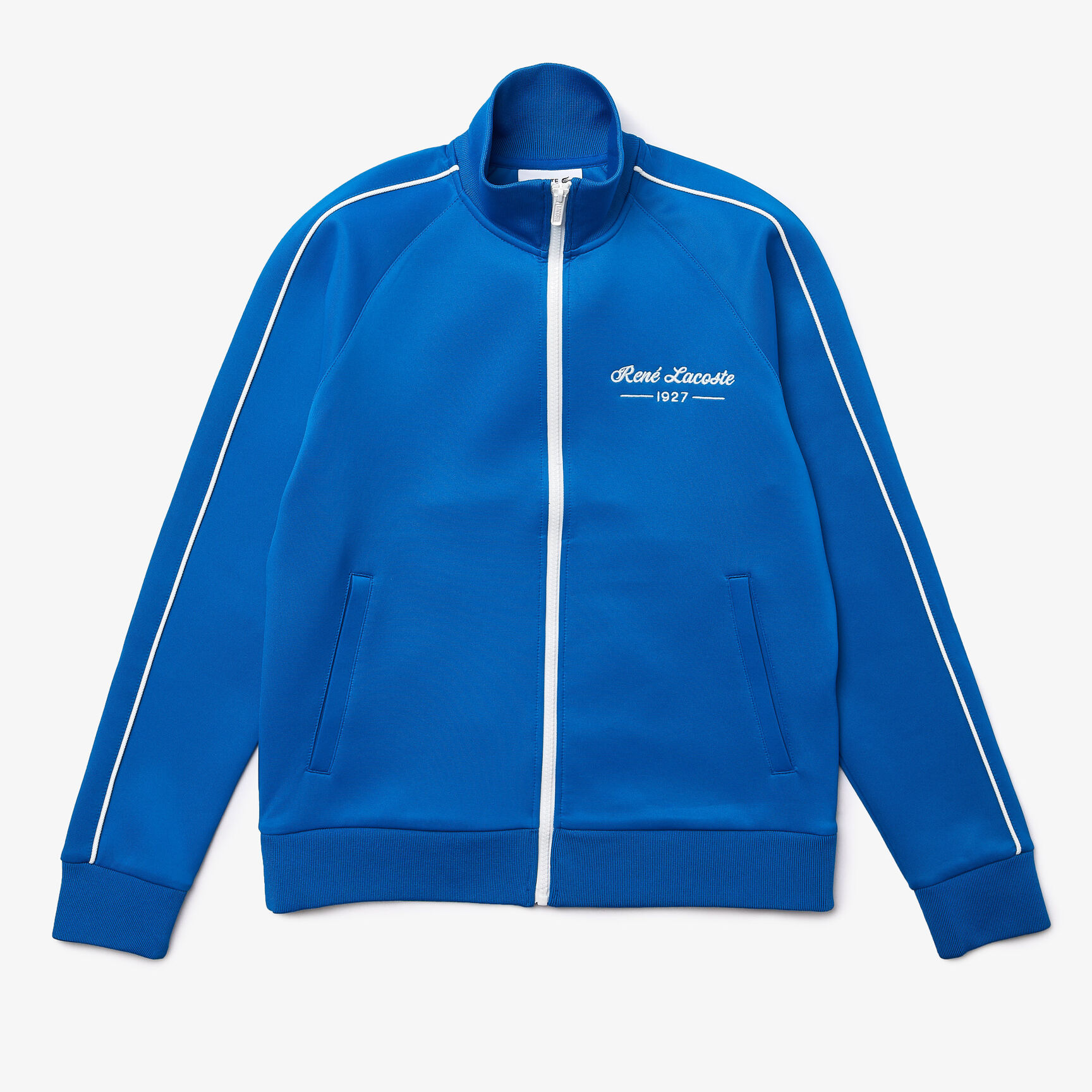 سترة نسائية مطرزة بحروف رياضية بسحاب سترة نسائية مطرزة بحروف رياضية بسحاب