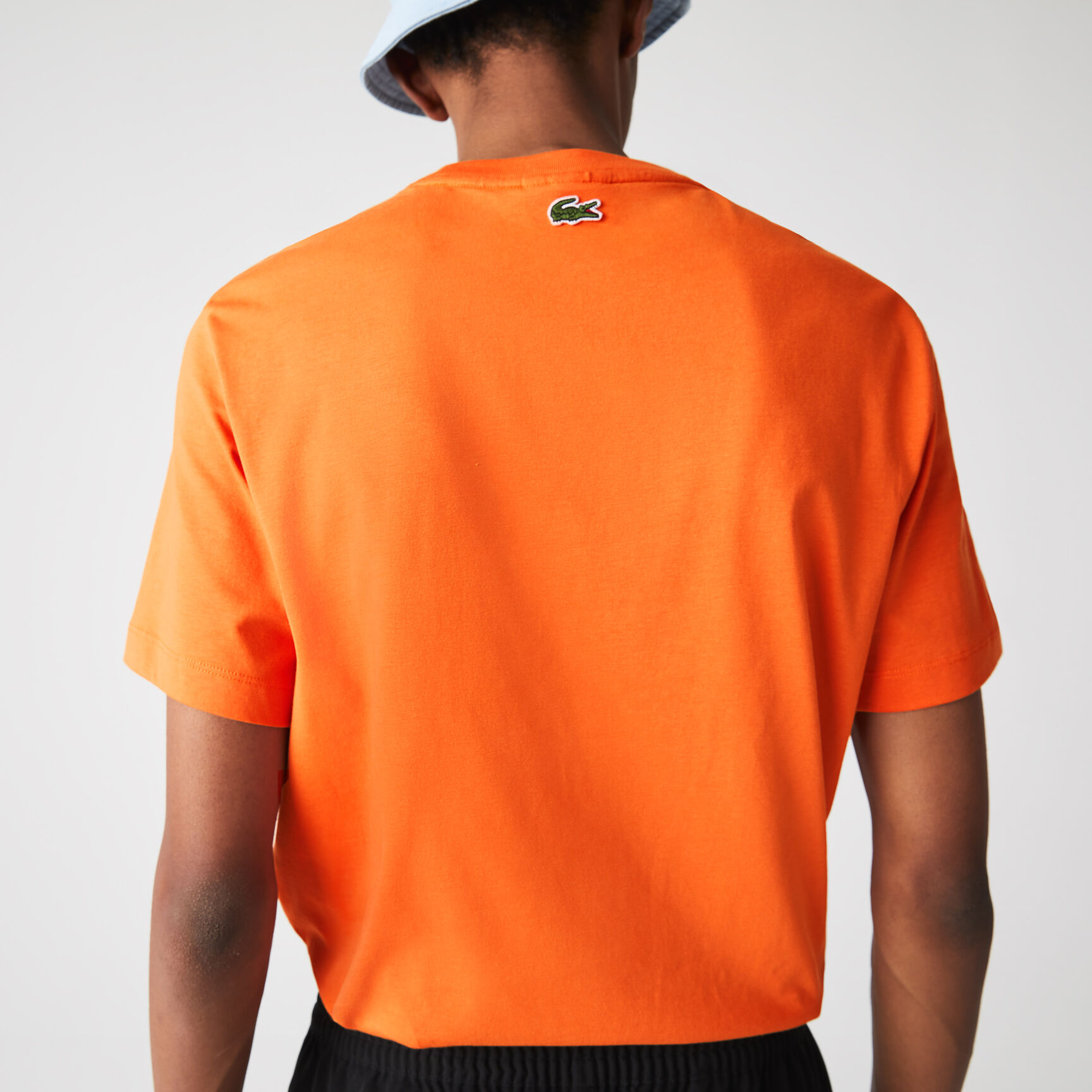 تيشيرت قطني مطبوع برقبة دائرية للرجال