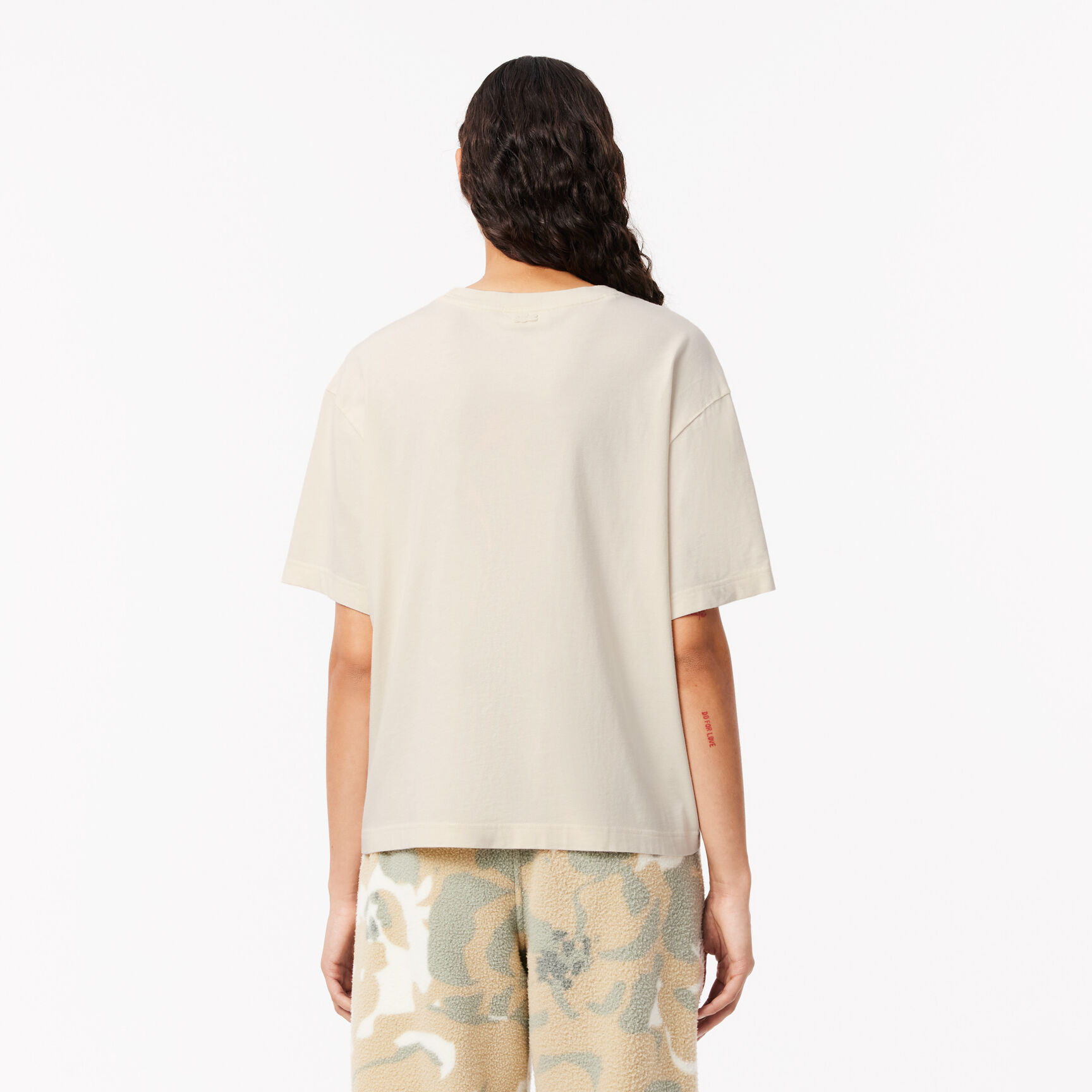 تي شيرت ذو تأثير واش كبير الحجم تي شيرت ذو تأثير واش كبير الحجم