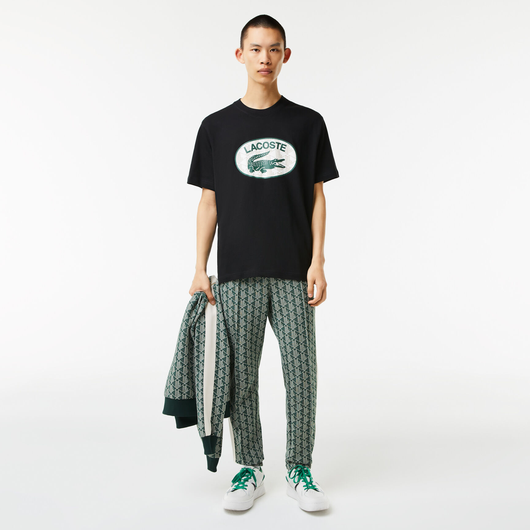 تيشيرت بقصة عادية ونقشة شعار الماركة للرجال