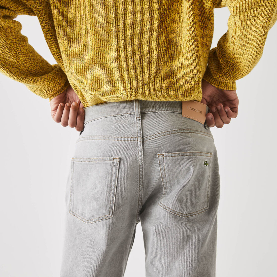 بنطال جينز بقصة ضيقة من الدنيم المرن مع 5 جيوب للرجال بنطال جينز بقصة ضيقة من الدنيم المرن مع 5 جيوب للرجال