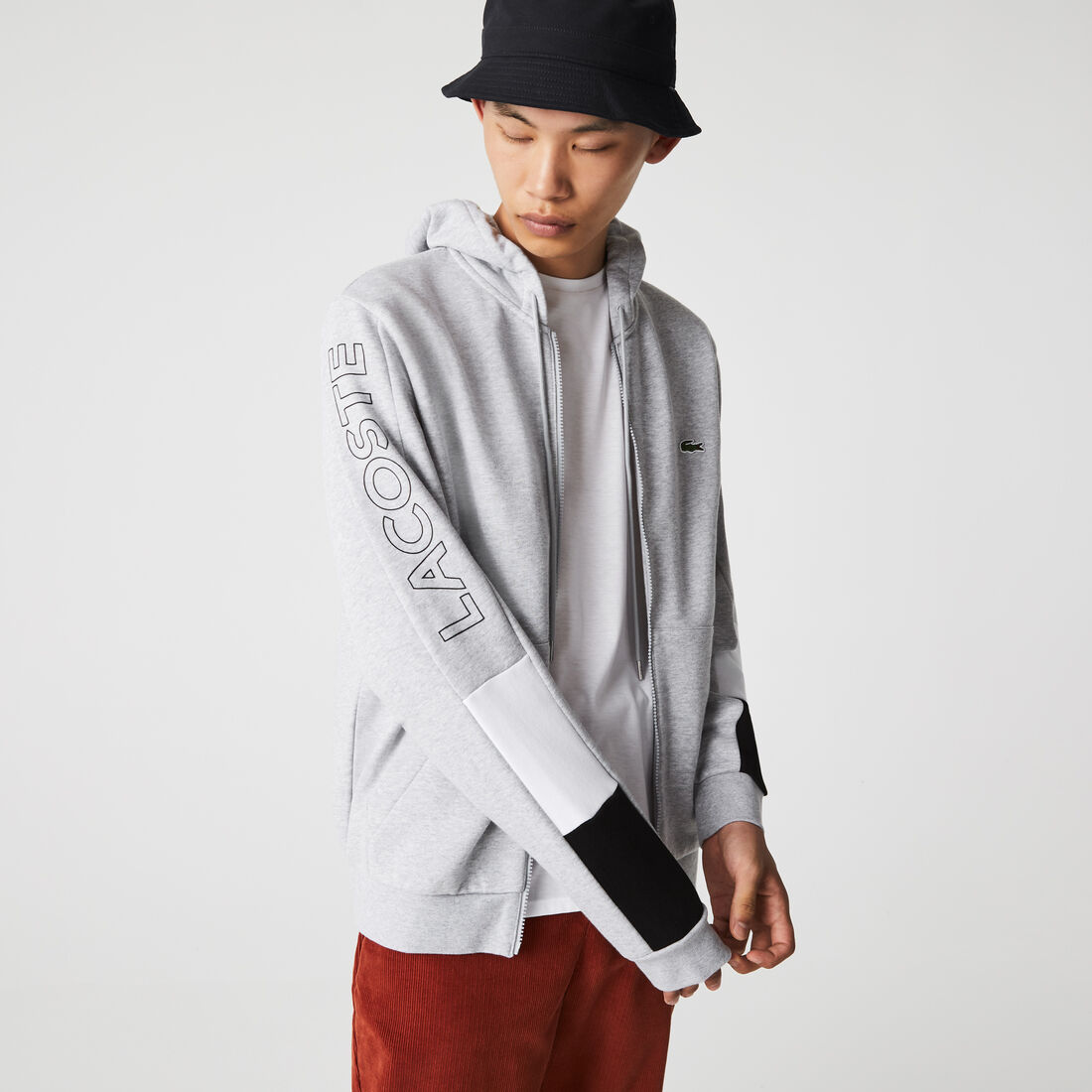 سويت شيرت رجالي بغطاء للرأس وسحاب من الصوف بألوان متعددة سويت شيرت رجالي بغطاء للرأس وسحاب من الصوف بألوان متعددة