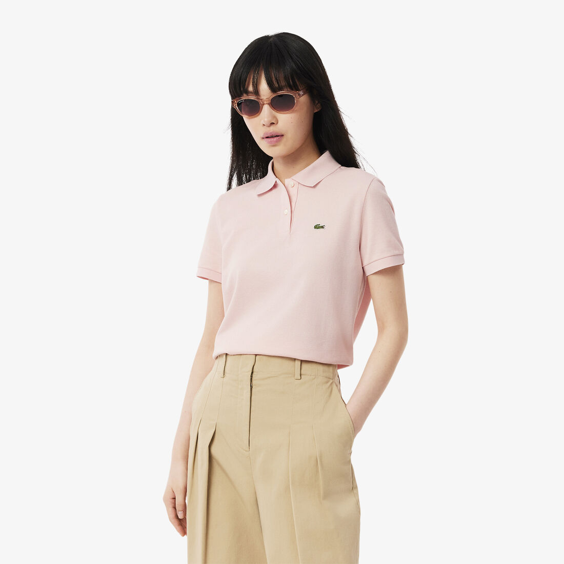 تيشيرت بولو لاكوست بيتي بيكيه قطن ناعم بقصة كلاسيكية للنساء