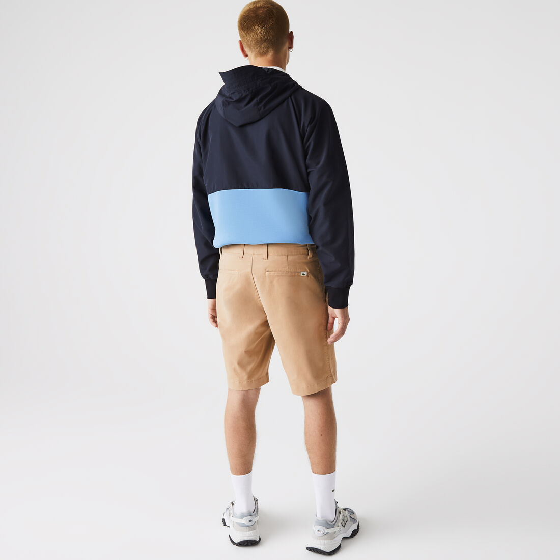 شورت بيرمودا من الجبردين المرن بقصة ضيقة للرجال شورت بيرمودا من الجبردين المرن بقصة ضيقة للرجال