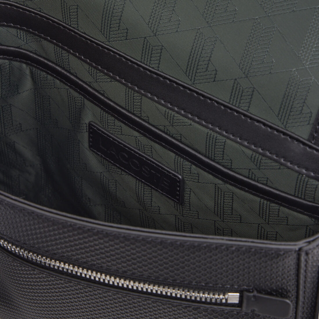 حقيبة شانتاكو الجلدية للمراسلة حقيبة شانتاكو الجلدية للمراسلة