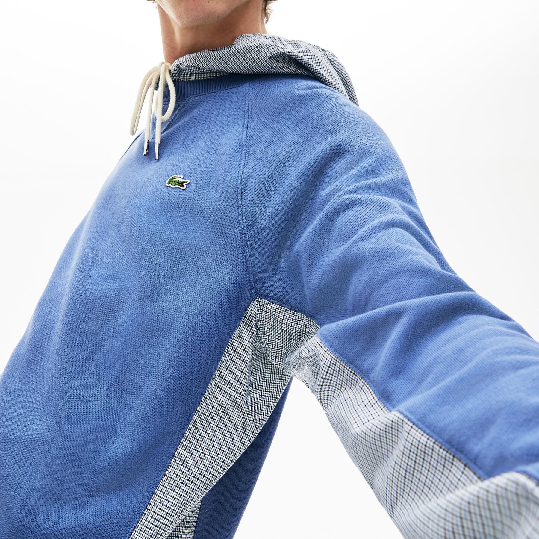 لاكوست قميص ثقيل للرجال من الصوف مع كلمة lacoste المزركشة بألوان متعددة
