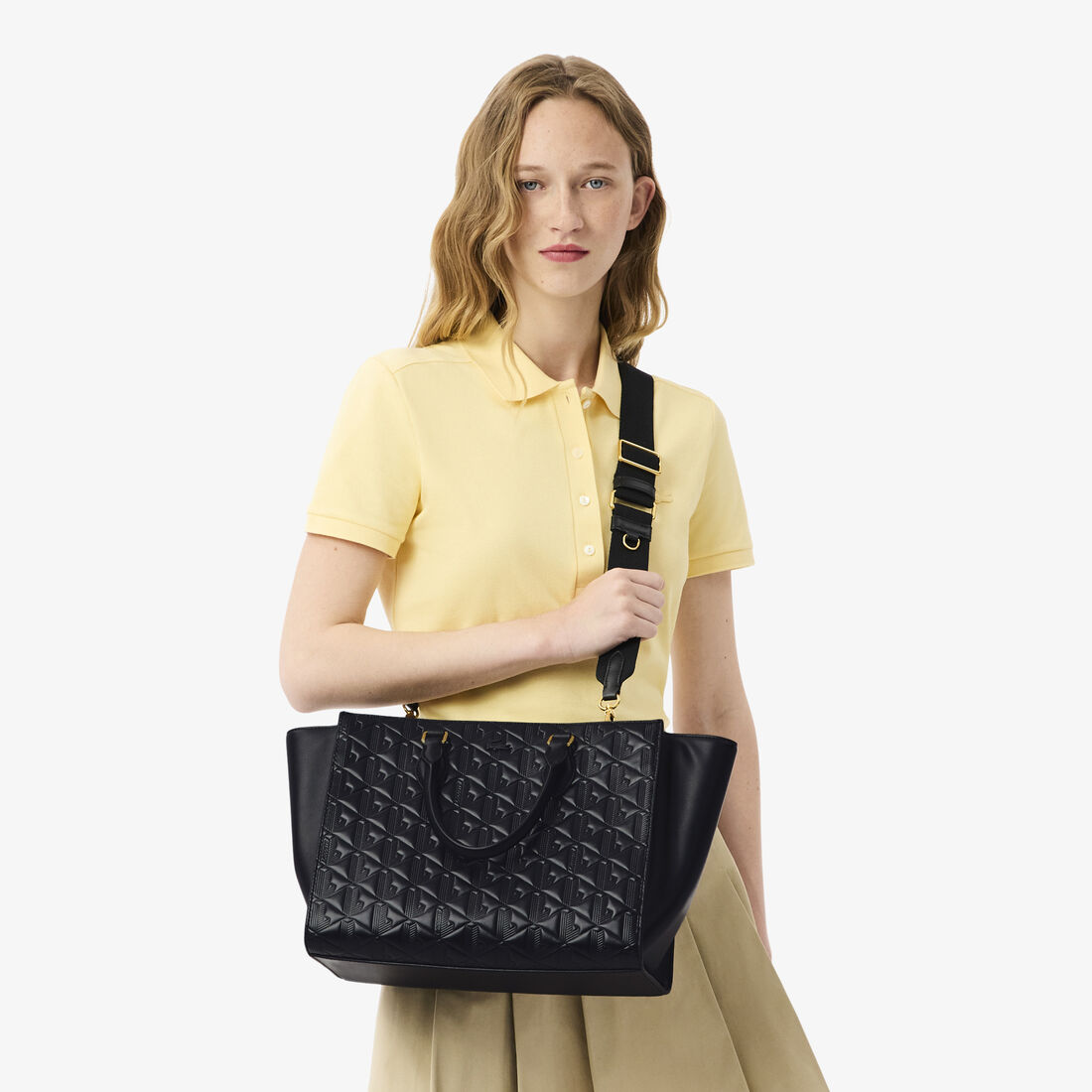 حقيبة ماهيكي مونوغرام كبيرة حقيبة ماهيكي مونوغرام كبيرة