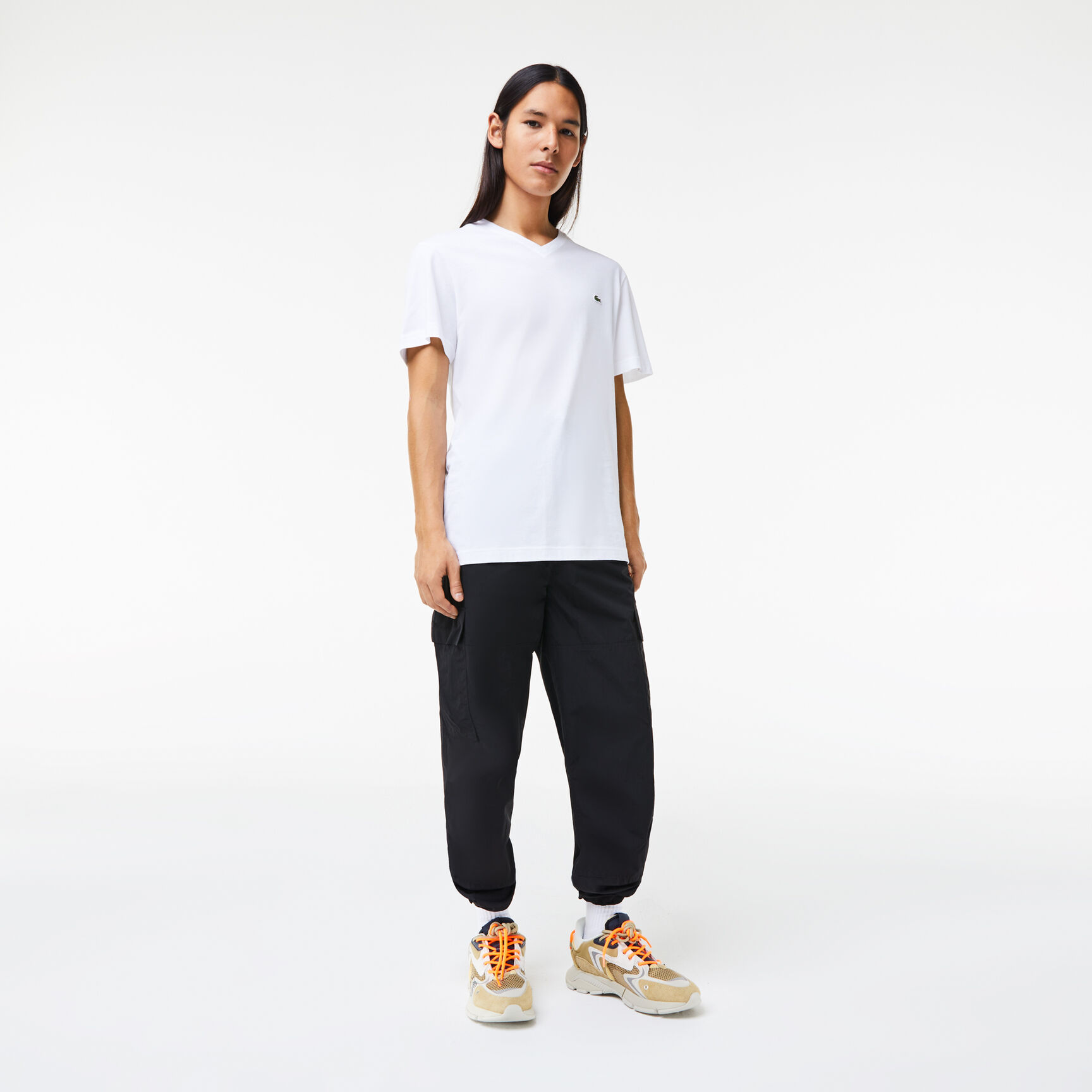 تيشيرت قطن بفتحة رقبة حرف V للرجال