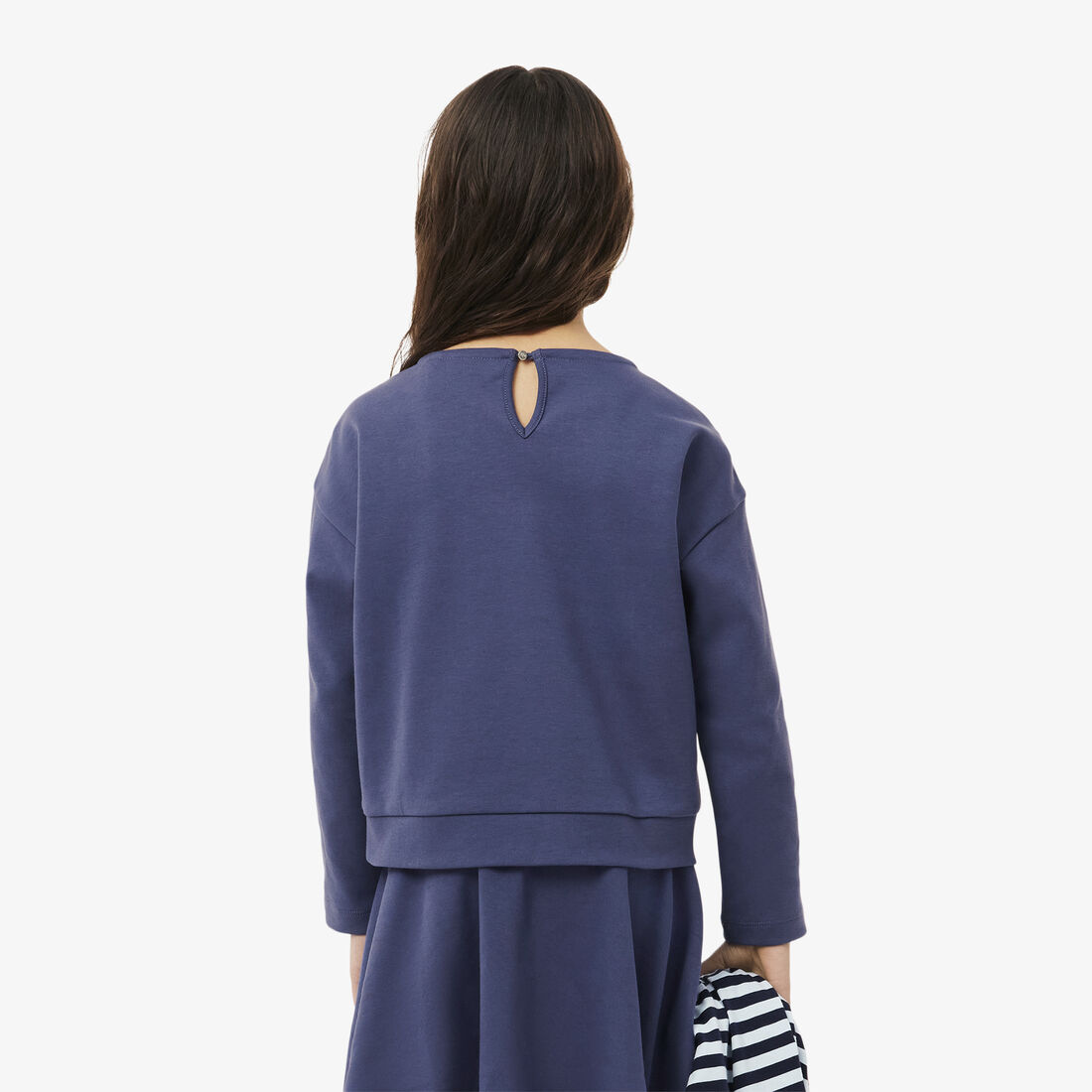 تي شيرت قطني بأكمام طويلة وبشعار الماركة تي شيرت قطني بأكمام طويلة وبشعار الماركة