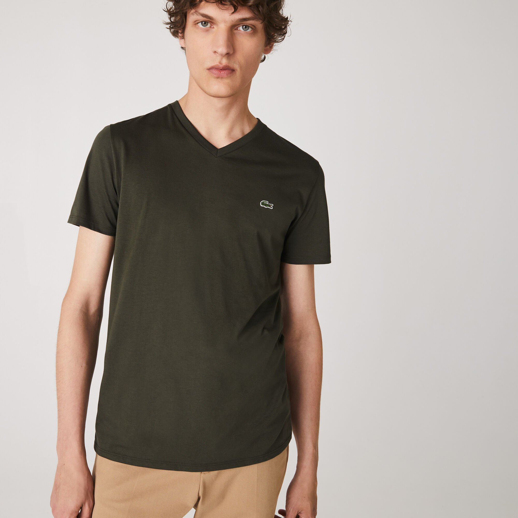 Buy Men s V neck Pima Cotton Jersey T shirt Lacoste QA
