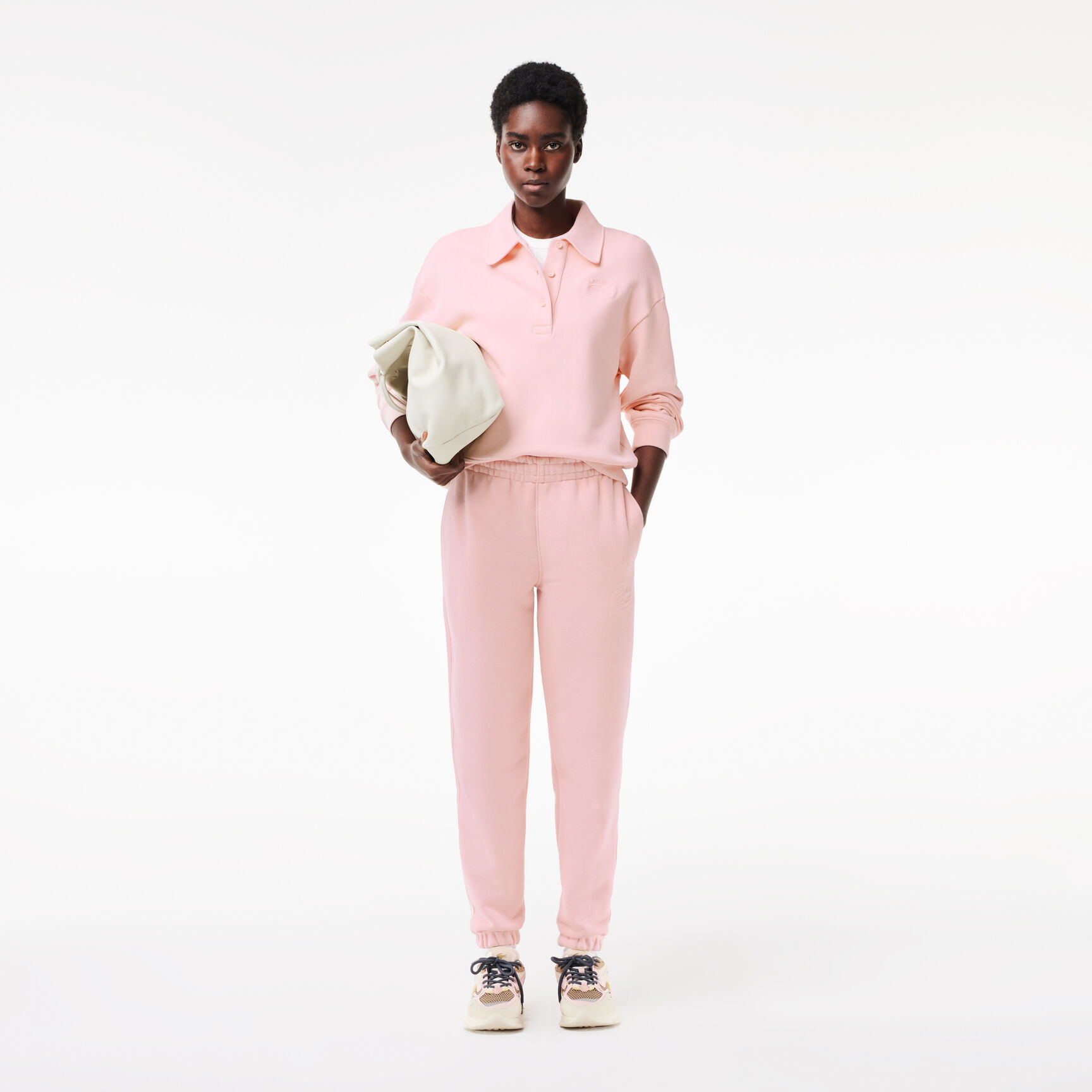 بنطال رياضي بنقشة شعار الماركة بنطال رياضي بنقشة شعار الماركة