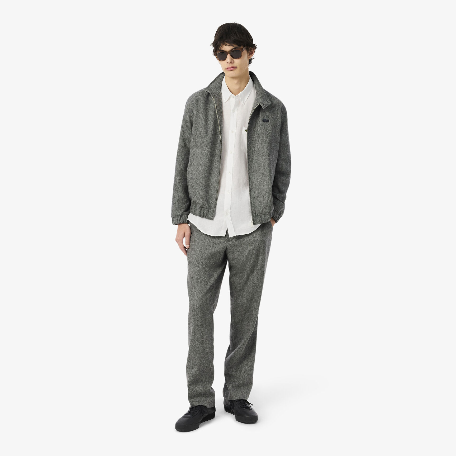 قميص كتان بقصّة عادية قميص كتان بقصّة عادية