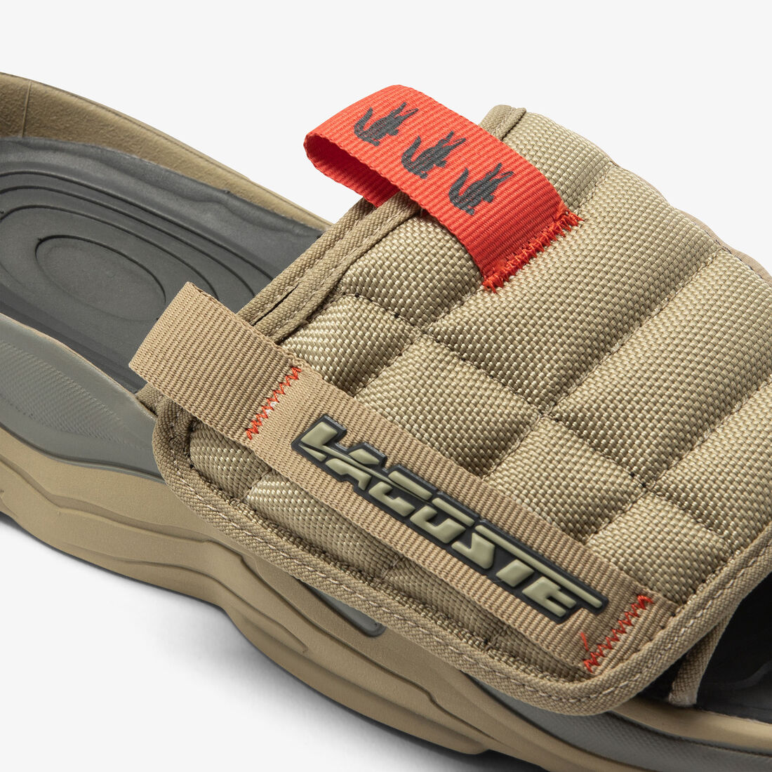 حذاء مفتوح لاكوست ايس سلايد من خامات صناعية للرجال حذاء مفتوح لاكوست ايس سلايد من خامات صناعية للرجال