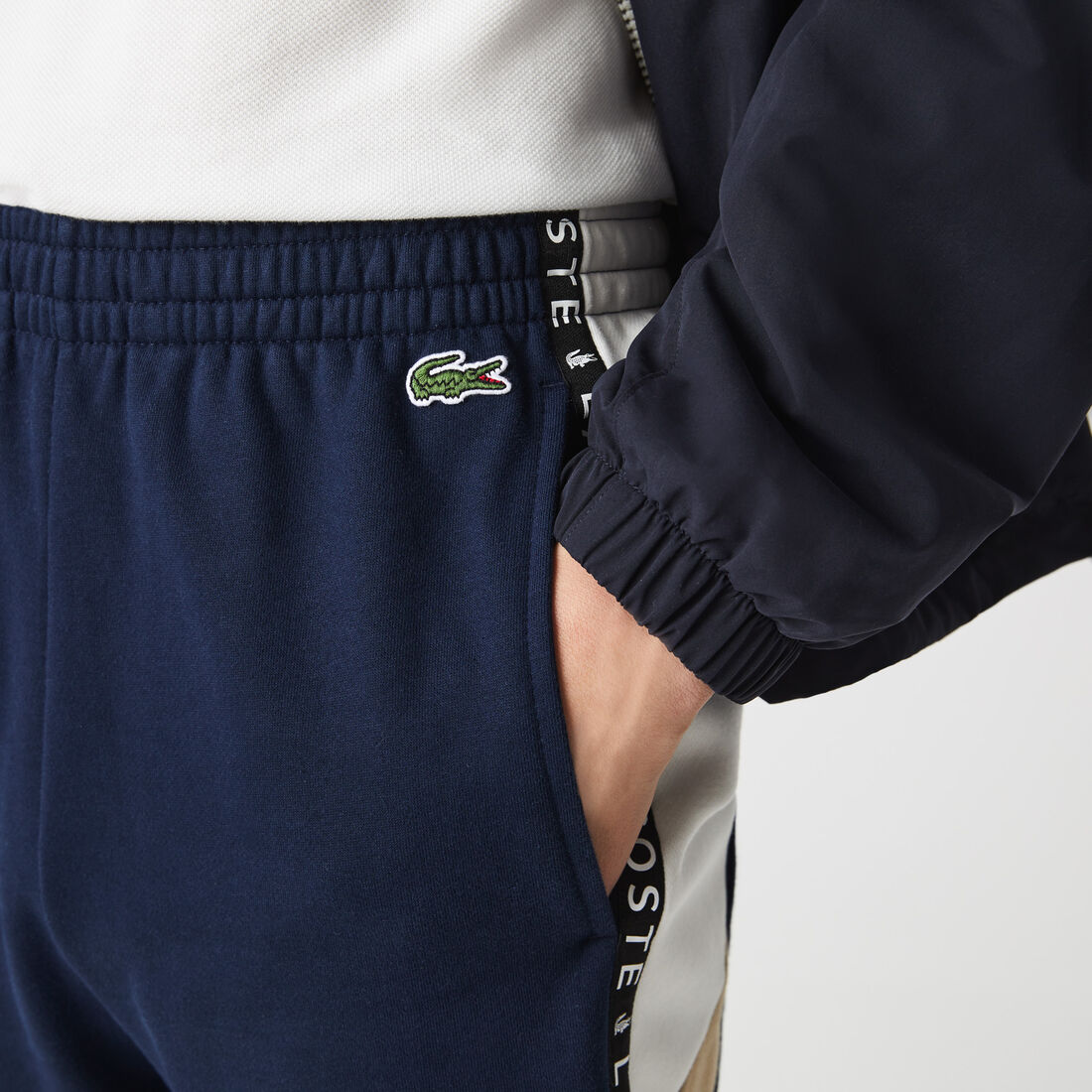Men's Lacoste Lettered Bands Fleece Bermuda Shorts Men's Lacoste Lettered Bands Fleece Bermuda Shorts