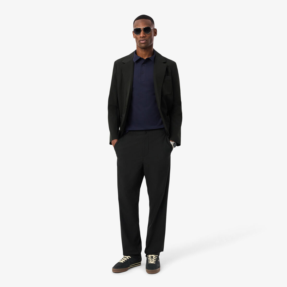 قميص بولو مناسب للتنقل اليومي قميص بولو مناسب للتنقل اليومي