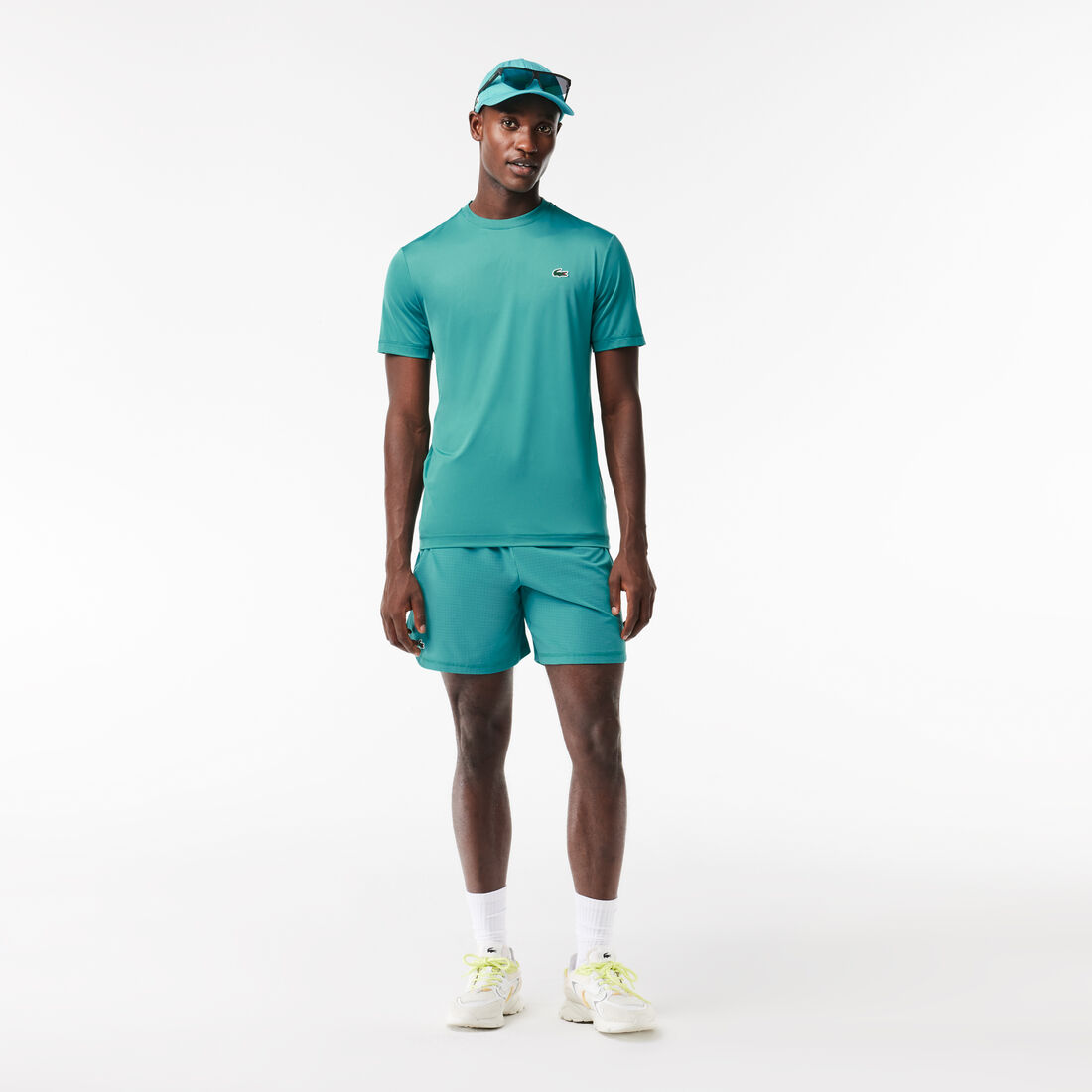 تي شيرت لاكوست بقصّة فضفاضة وفتحة رقبة مستديرة وطبعة التمساح للرجال تي شيرت لاكوست بقصّة فضفاضة وفتحة رقبة مستديرة وطبعة التمساح للرجال