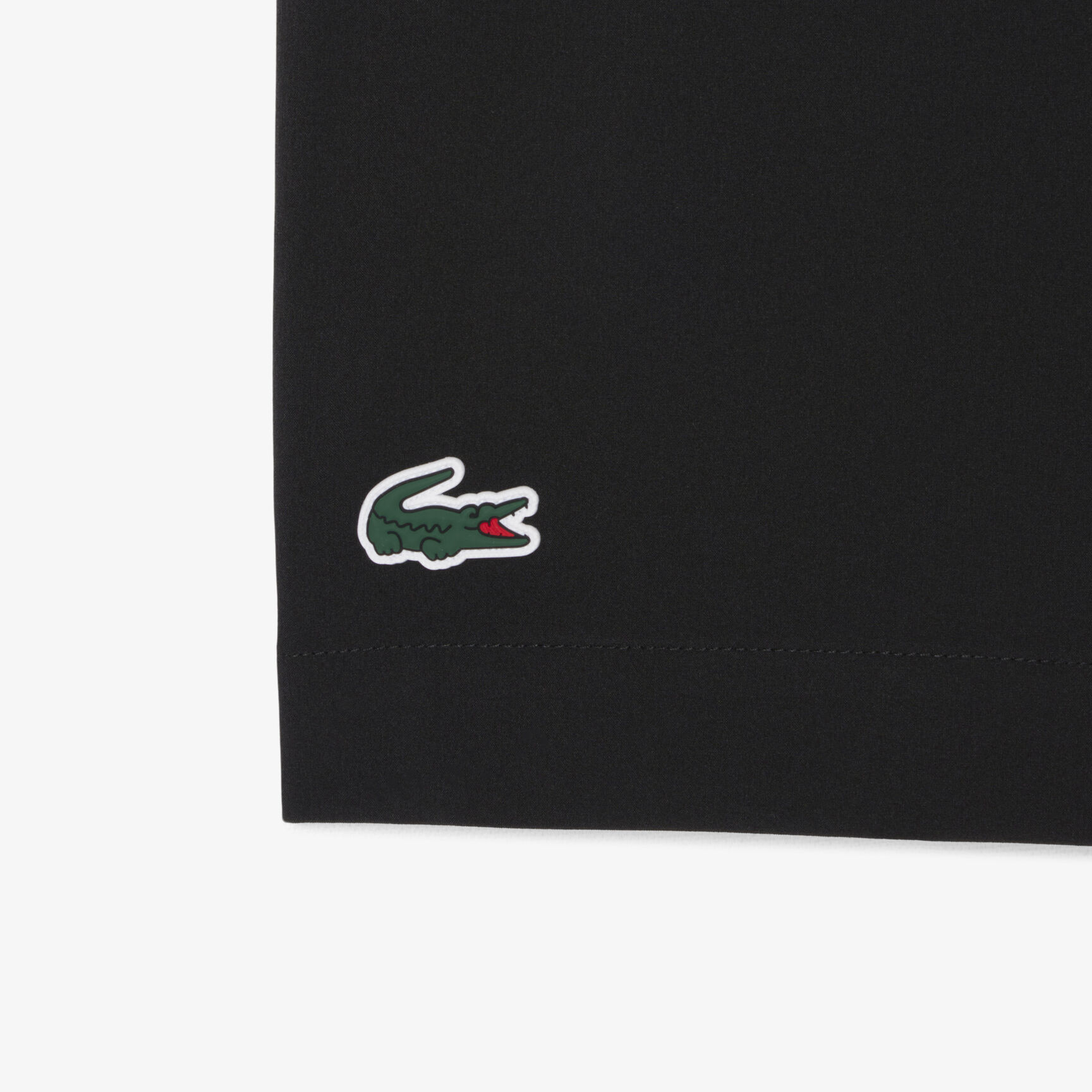 شورت تنس بقصّة عادية وجفاف فائق