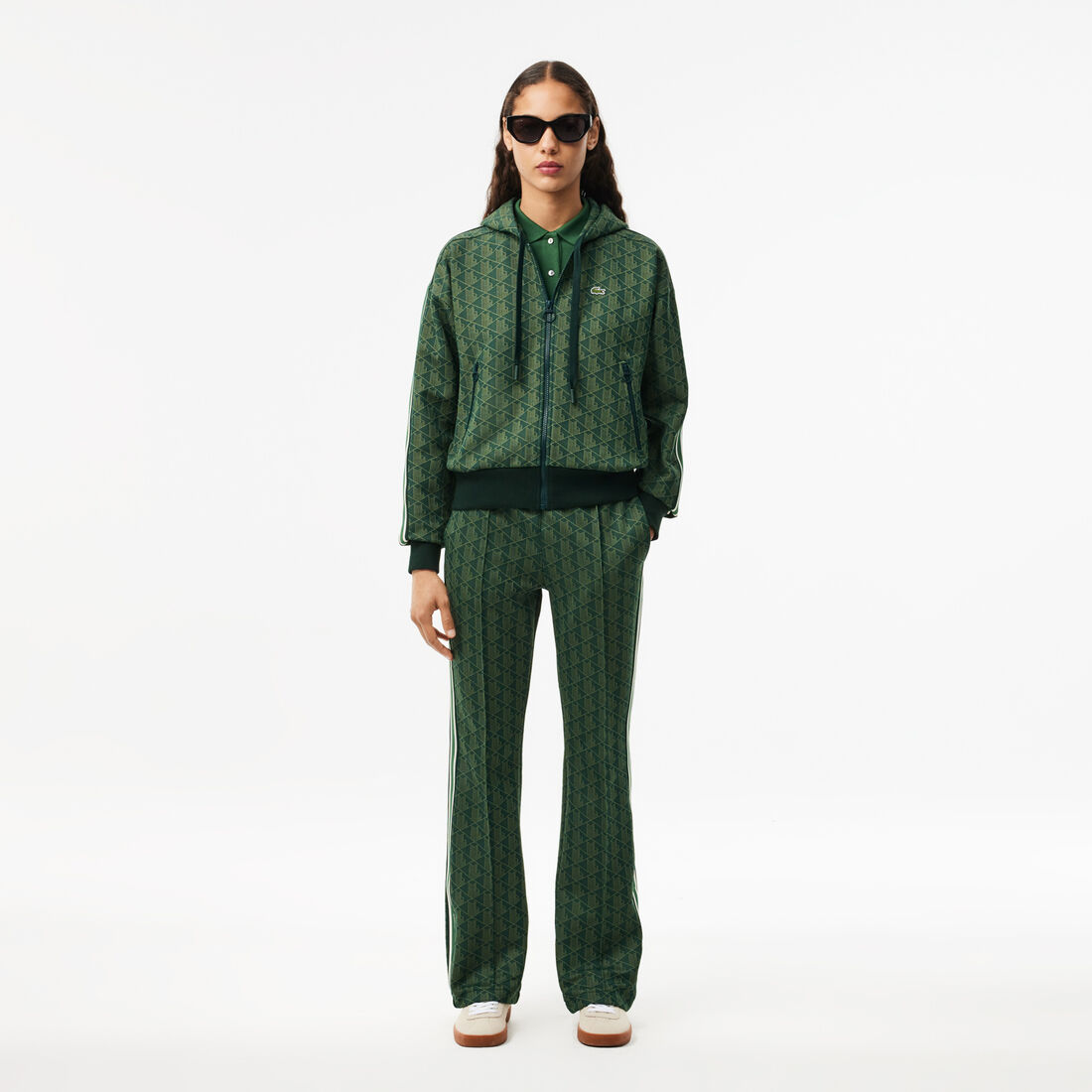 هودي جاكار مونوغرام هودي جاكار مونوغرام