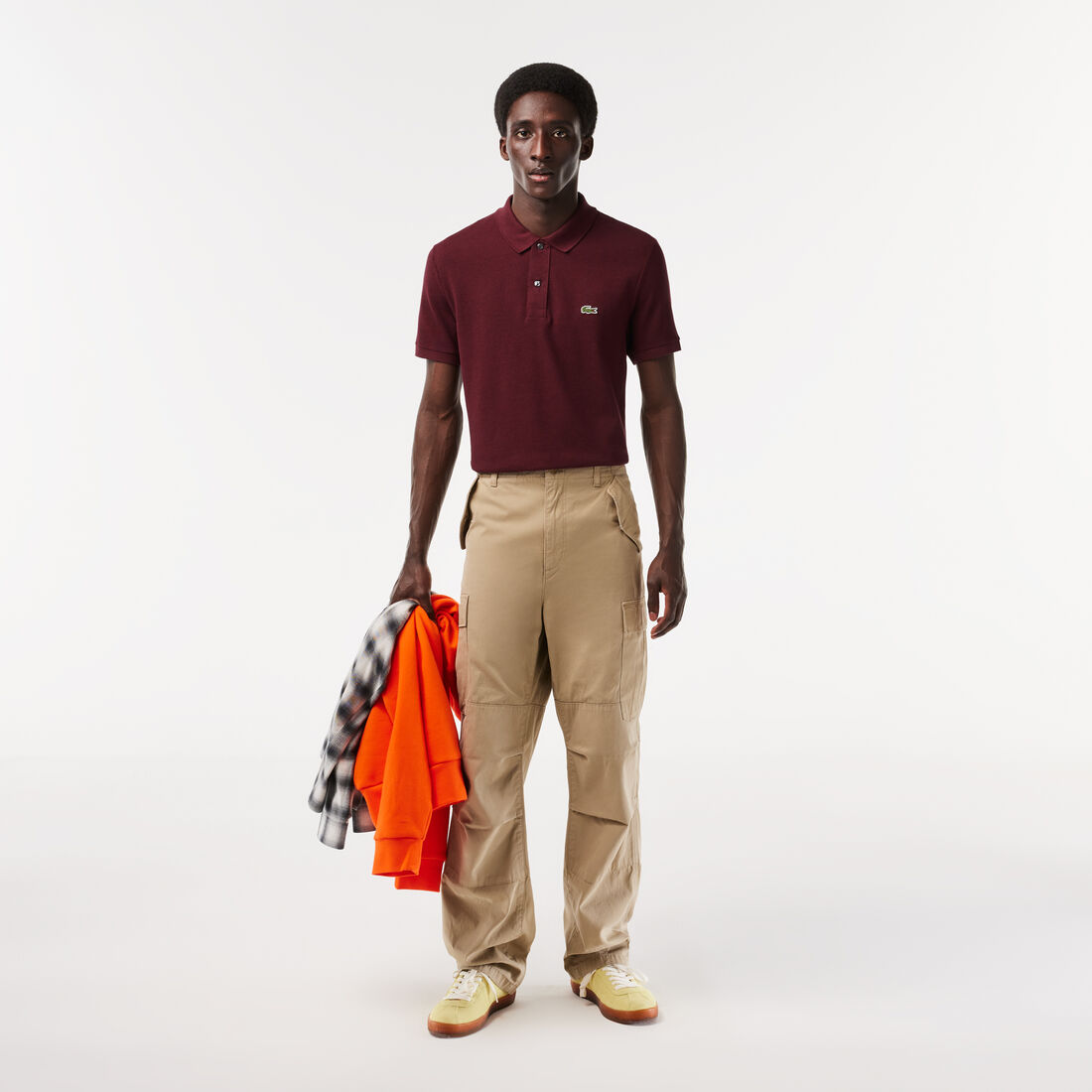 قميص بولو بيكيه بقصة ضيقة L.12.12 قميص بولو بيكيه بقصة ضيقة L.12.12