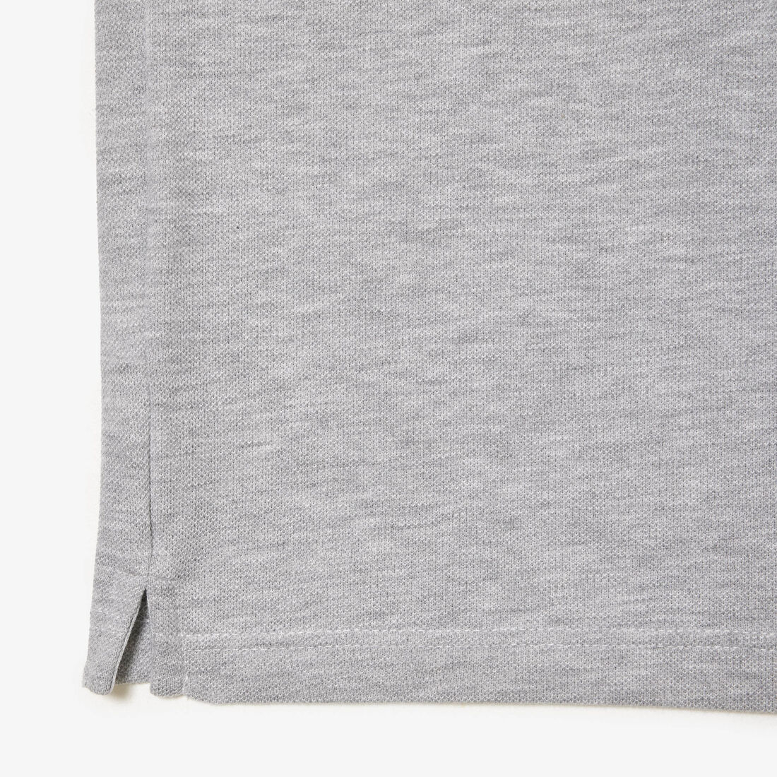 قميص بولو بيكيه بقصة ضيقة L.12.12 قميص بولو بيكيه بقصة ضيقة L.12.12