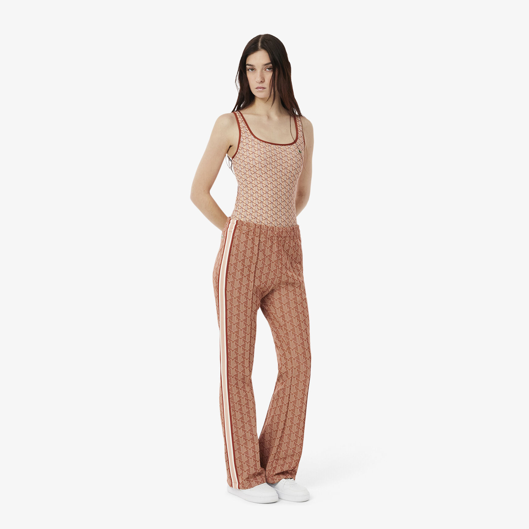 بنطال رياضي واسع منقوش بنطال رياضي واسع منقوش