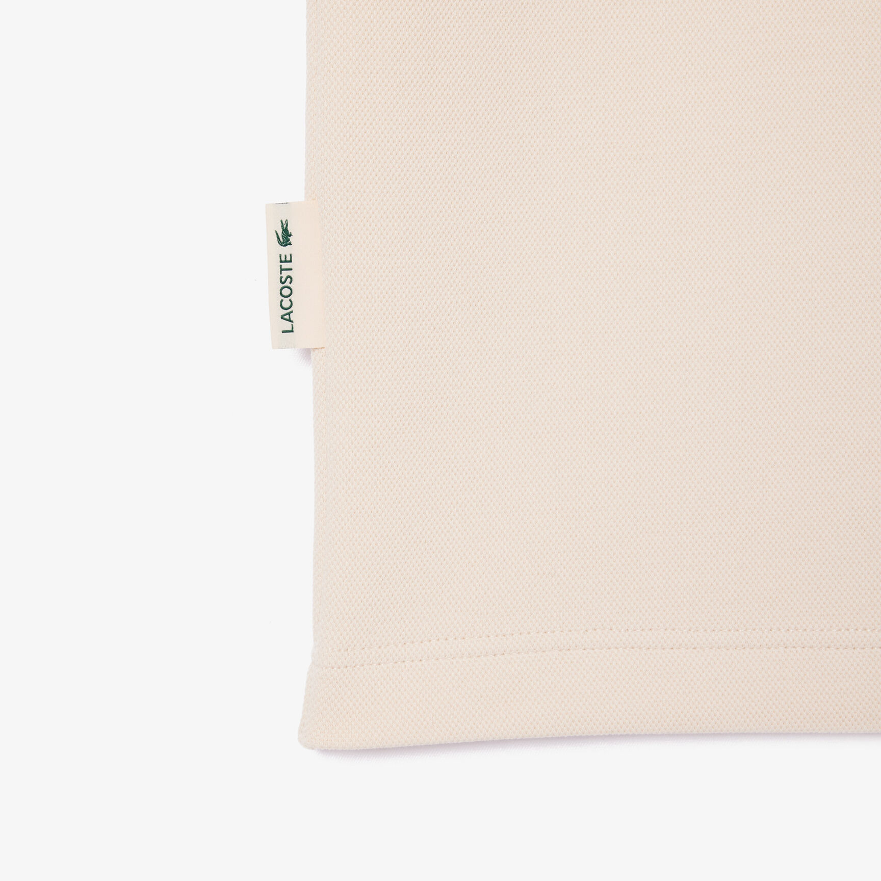 قميص بولو بيكيه كبير الحجم من Lacoste x Highsnobiety قميص بولو بيكيه كبير الحجم من Lacoste x Highsnobiety