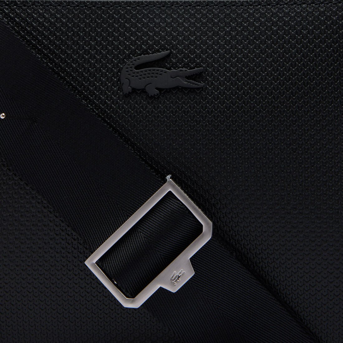 حقيبة كتف صغيرة من جلد شانتاكو حقيبة كتف صغيرة من جلد شانتاكو