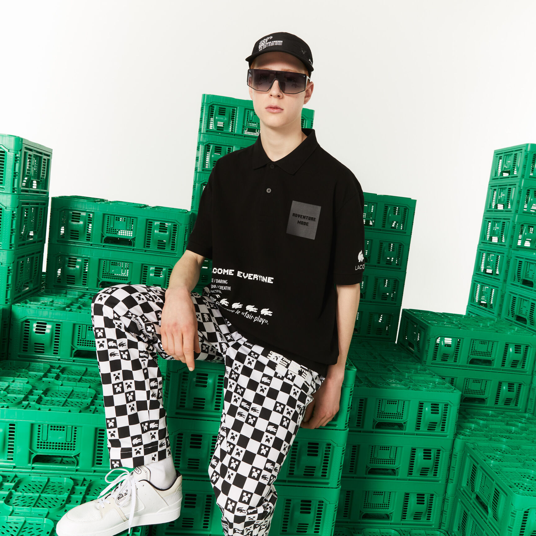 تيشيرت بولو قطن عضوي بقصة فضفاضة للرجال مجموعة Lacoste L!VE x Minecraft