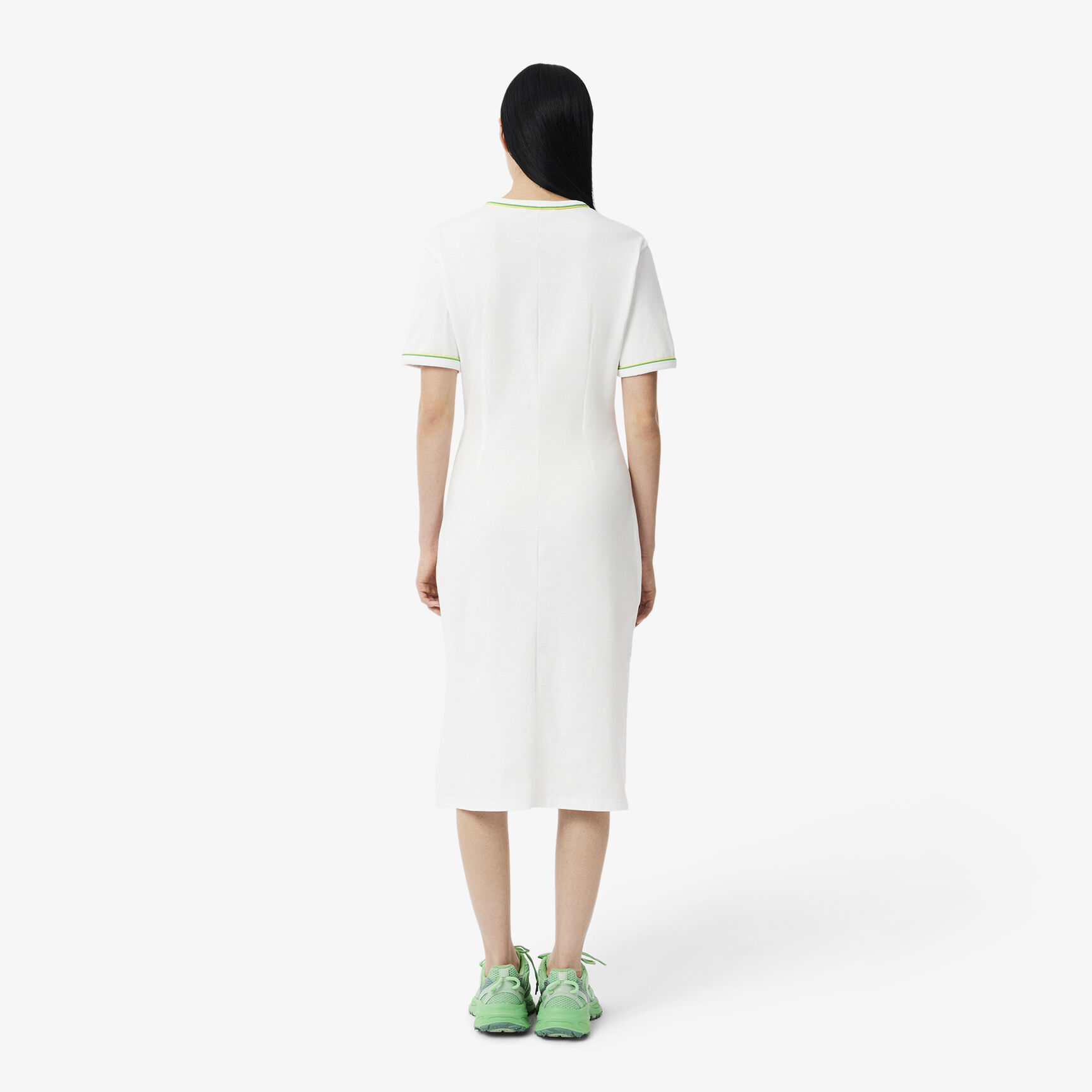 فستان تي شيرت من الجيرسي مع لمسات نهائية فستان تي شيرت من الجيرسي مع لمسات نهائية