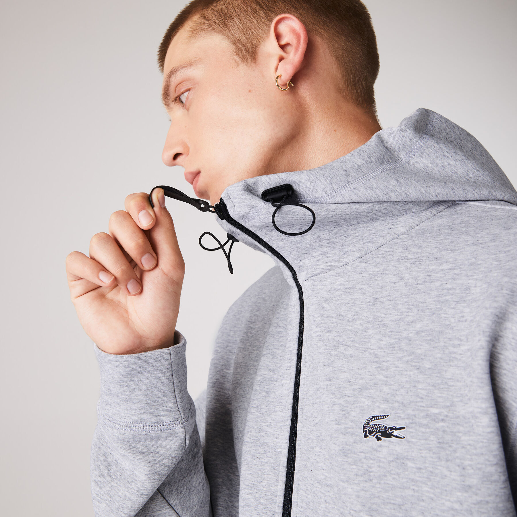 لاكوست سترة بغطاء رأس وسحاب مع علامة lacoste التجارية وشارة للرجال