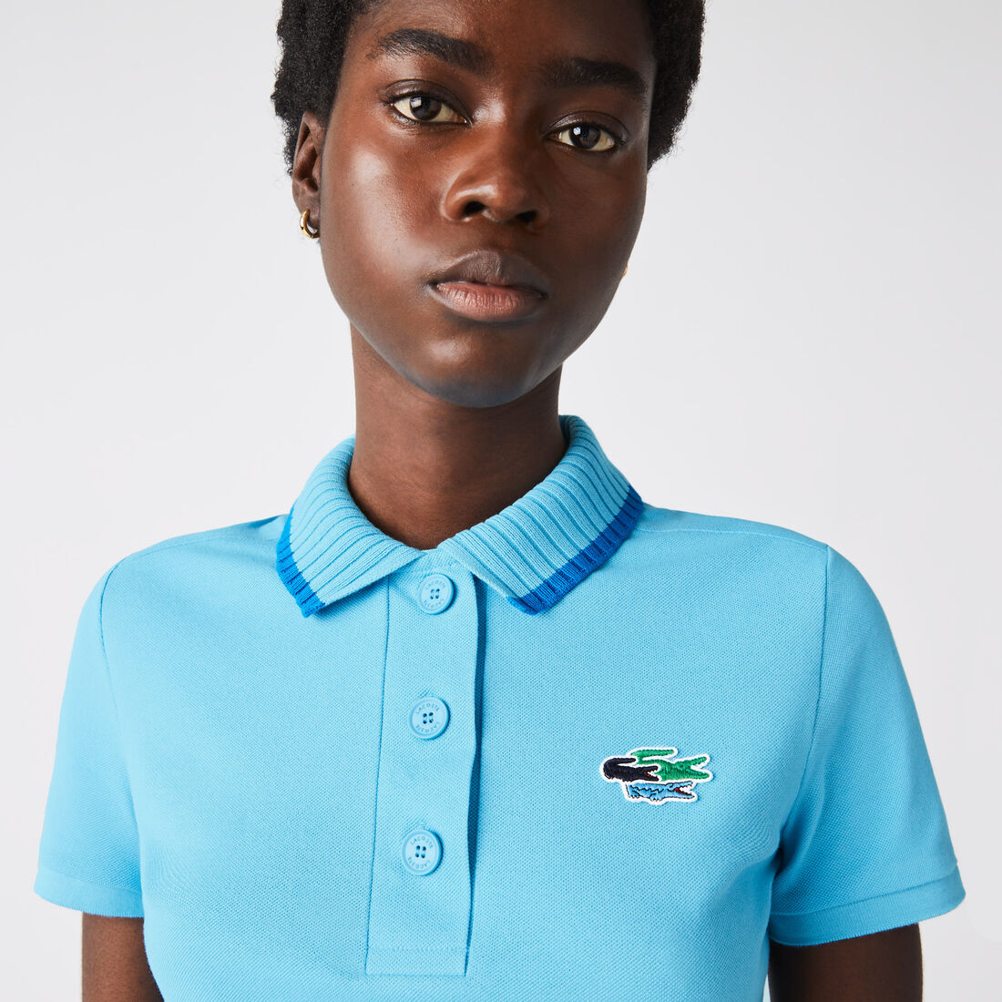 بولو Lacoste النسائي من قطن بيكيه العضوي