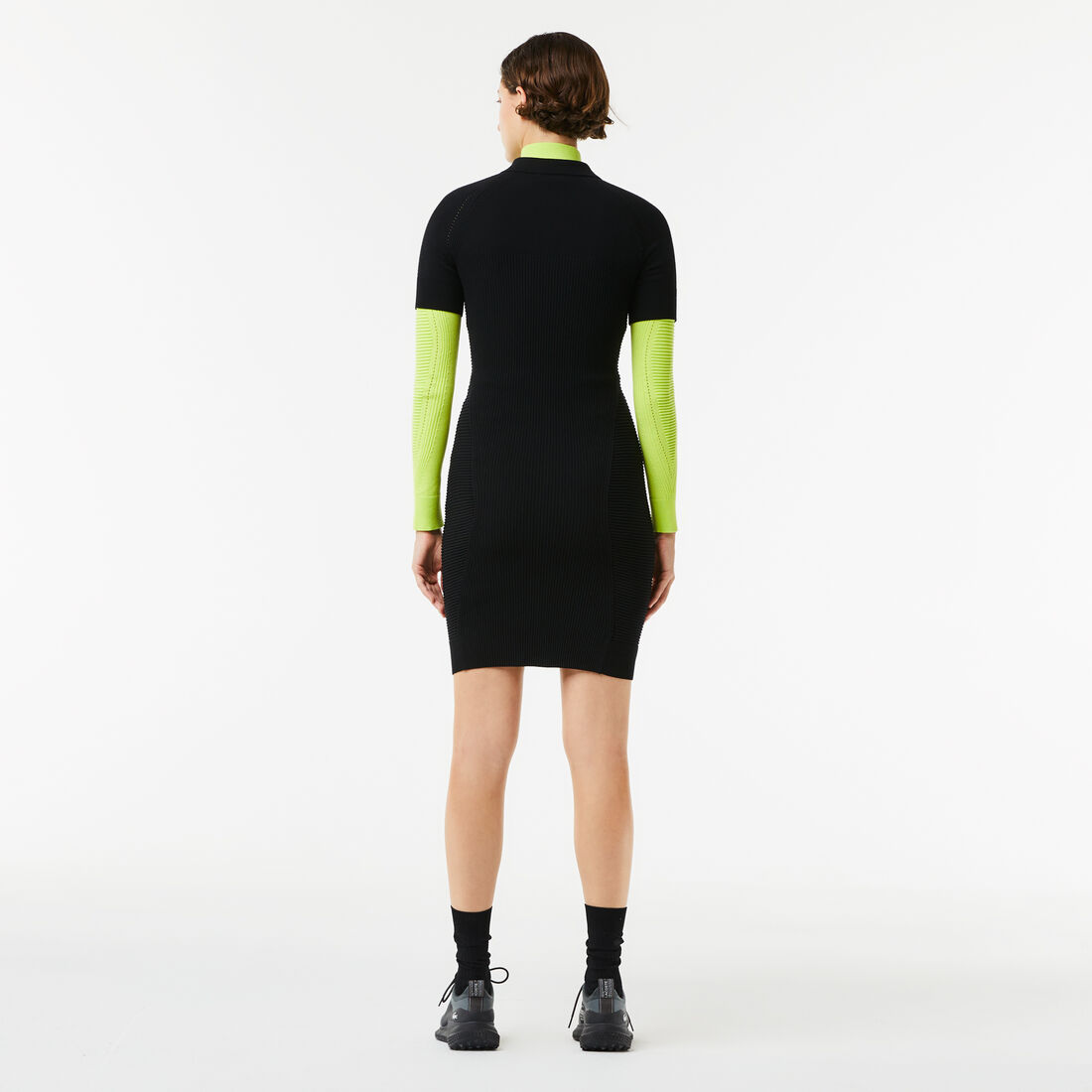 فستان لاكوست بسحّاب أمامي وتفاصيل منسوجة للنساء فستان لاكوست بسحّاب أمامي وتفاصيل منسوجة للنساء