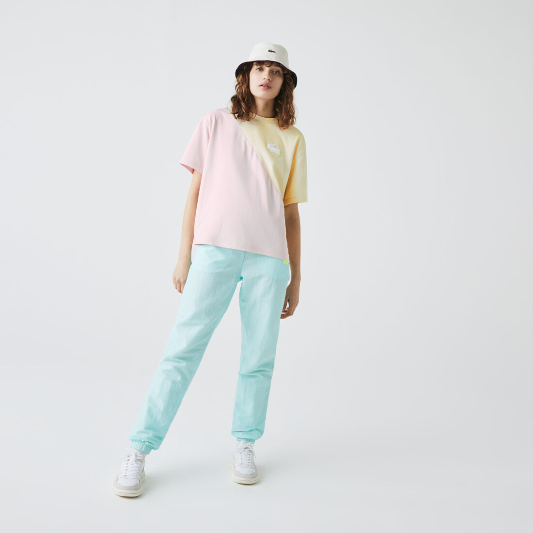 تي شيرت قطن للنساء ثنائي اللون قصة فضفاضة مجموعة Lacoste LIVE